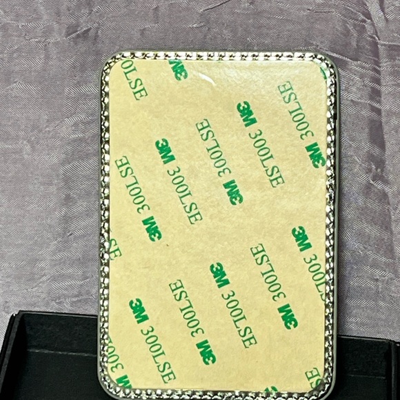 Kurt Geiger Metallic Green Cactus Phone Credit Card Wallet - Picture 4 of 4